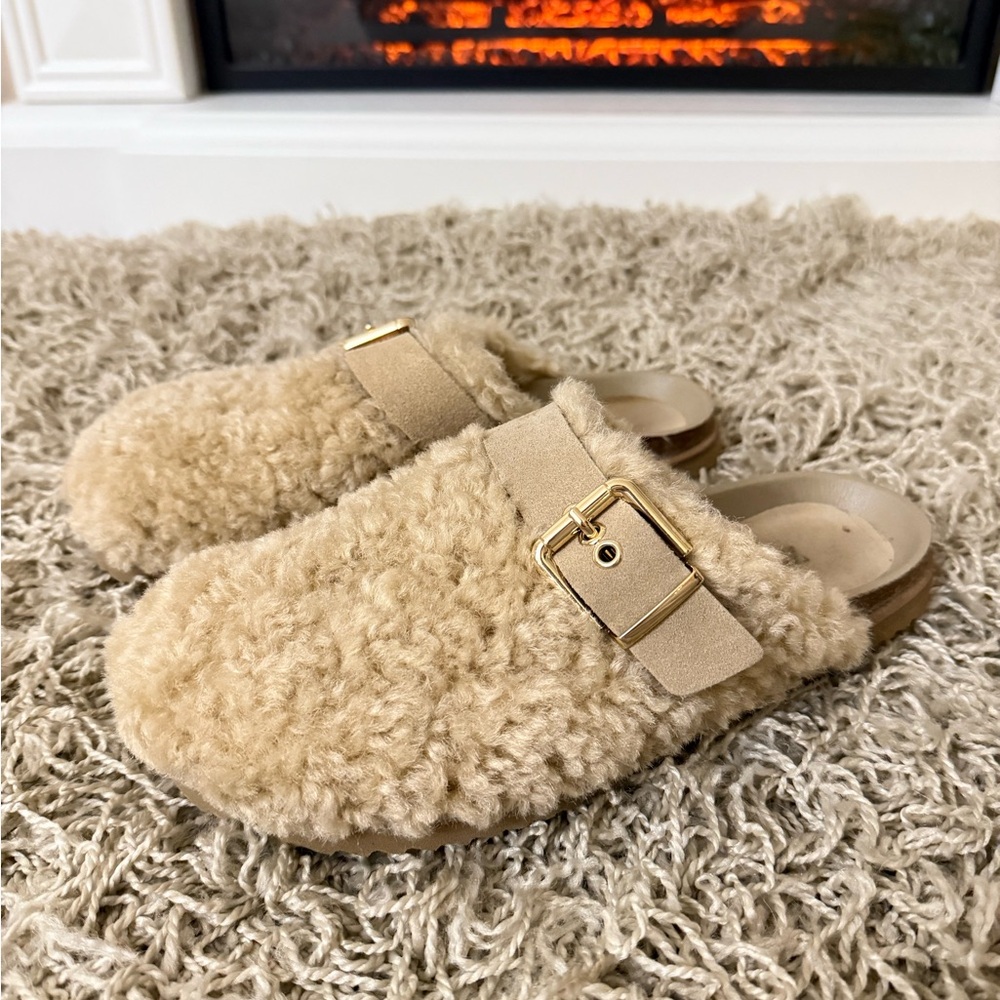 *SOLD* Zara Shearling Mules
